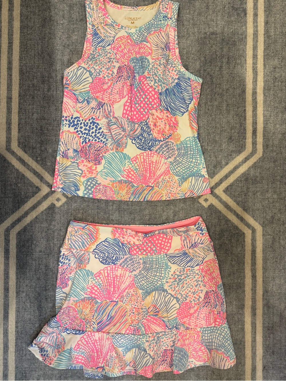 Lilly Pulitzer Luxletic Shells N Bells Tank & Skort Set M NWOT